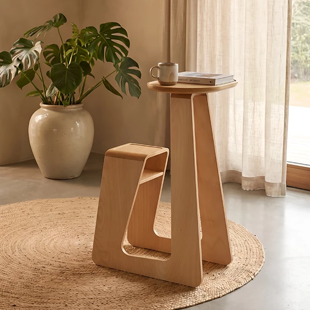 NOUVEAU Joan - Table d'appoint design